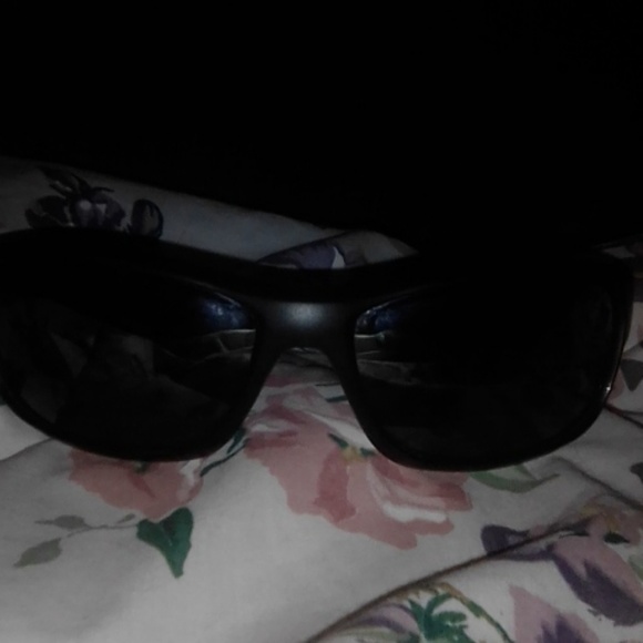 Sunglasses - Picture 2 of 3